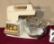 Oster stand mixer with 2 mixing bowls,