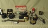 mixed lot of small collectibles