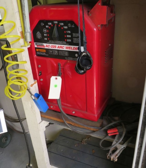 Lincoln AC 335 arc welder with leads