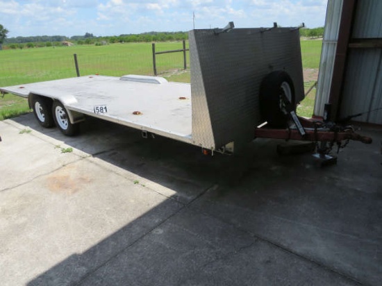 aluminum 8' x 20' ' car hauler with ramps, 3500 lb axels brakes on both axels