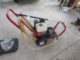 Honda 5.5hp pressure washer with extension hose and gun