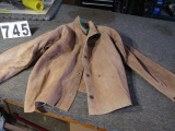 Rawhide leather welding jacket size L and pair welding gloves