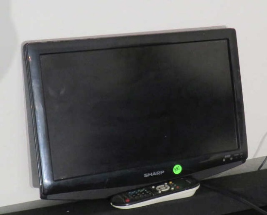 19" Sharp TV with remote control model LC-19SB23U