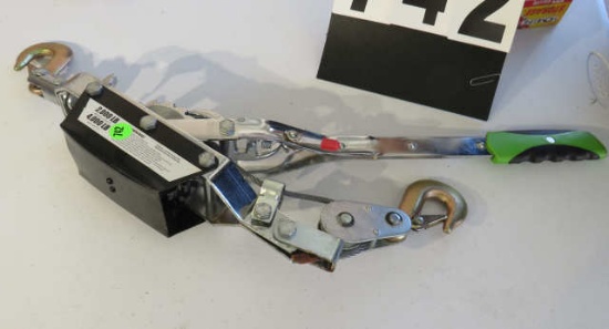 2000 lb. cable hoist (hardly used)