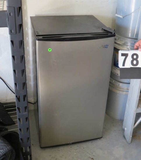 office size refrigerator (working good)