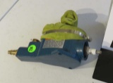 pneumatic spark plug cleaner