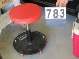 Mechanics roll around hydraulic height adjustment stool