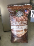 30 lb. bag of hardwood smoking pellets