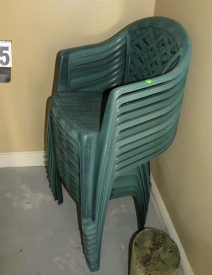 plastic stacking chairs
