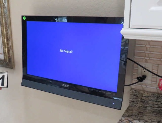 26" vizio smart television comes with remote control and wall mount swivel