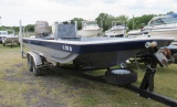 1992 refurbished 22' deck boat and trailer, 130hp Honda 4 stroke outboard model B7RE 110215 with lif