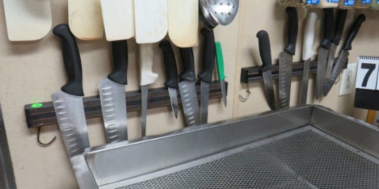 magnetic knife racks with 6 knives each