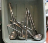 bussing  ban with ladles and tongs