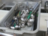 bussing pand with mixed utensils