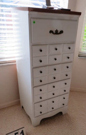 white finished 5 drawer chest of drawers  17"x20"x47"