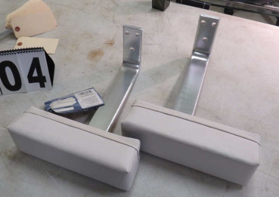 paur iof new Wise boat seat arm rests