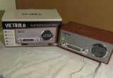 Victrola blue tooth clock radio (new in box)