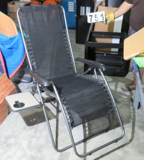 folding mesh lounge chair