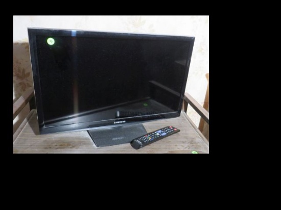 TV Samsung, with remote 24"