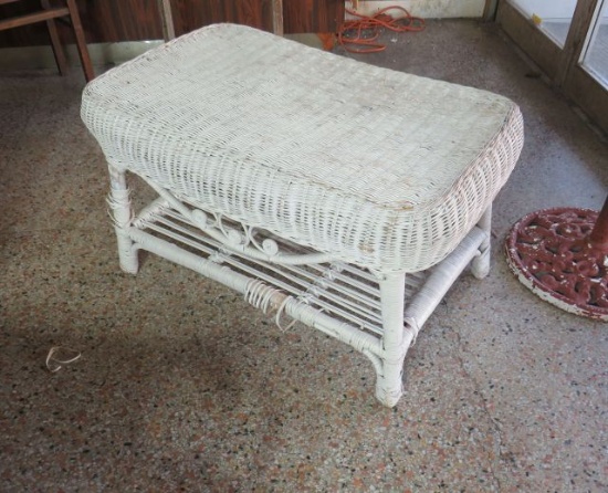 Wicker Coffee Table, 20"t x 23"w, 21"d