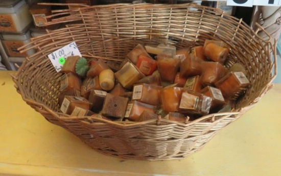Reed Basket with Scented Votive Candles