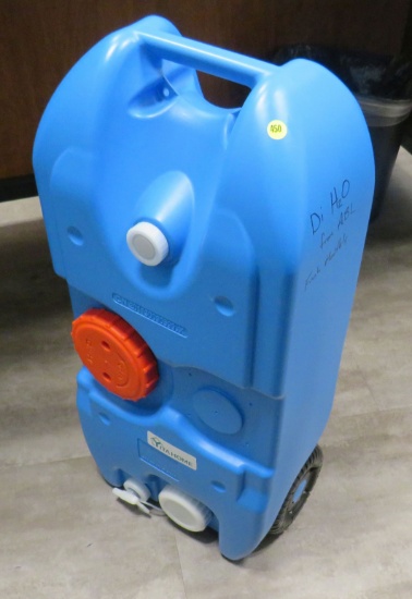 10.6 Gallon Portable Water Tank 40L RV Travel Outdoor Indoor Handle w/ Wheels
