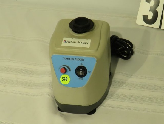 Henry Schein Vortex Turbo Mixer model L-VM1000 tests good