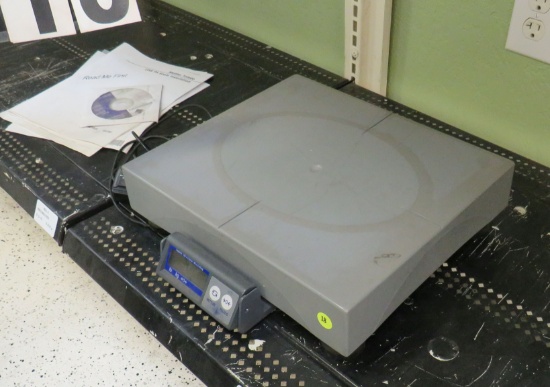 pre owned Mettler Toledo digital electronic scale 150 lb. to capacity  tested good