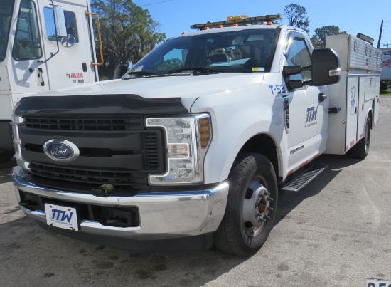 2018 Ford F350 diesel service truck with 6.7 Power Stroke diesel engine