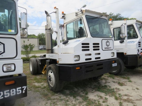 2006 Capacity Yard Tractor trailer spotter with Cummins Diesel