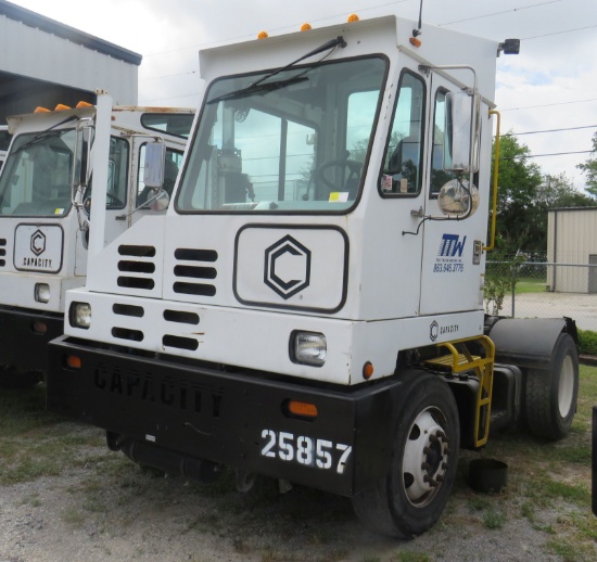 2015 Capacity Yard Tractor trailer spotter with Cummins Diesel