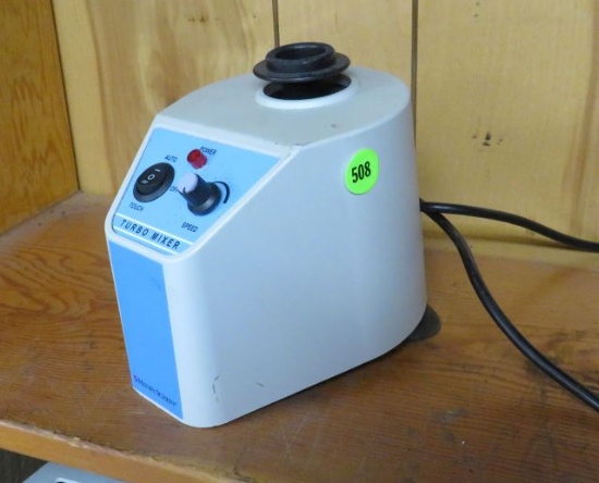 Henry Schein turbo mixer model L-VM1000