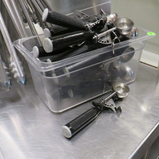 black handle ice cream scoops with plastic salad container