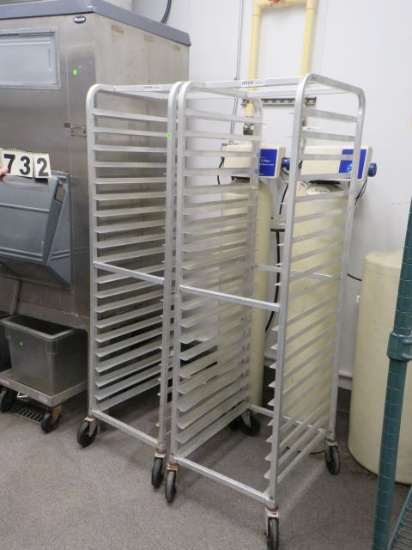 aluminum tray racks 20" wide x 26" deep