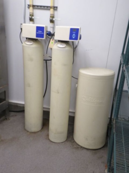Culligan high efficiency twin water softening system with 2 tanks and one salt tank
