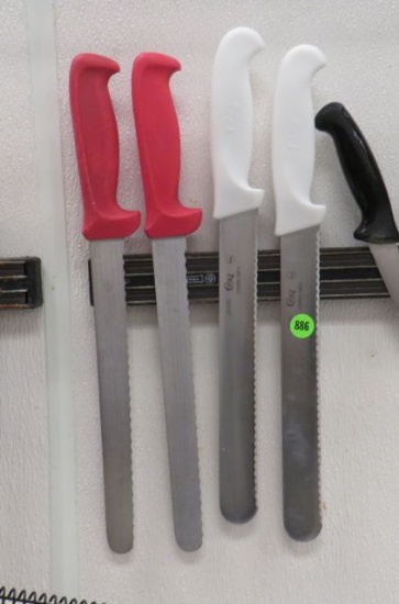 serrated blade knives