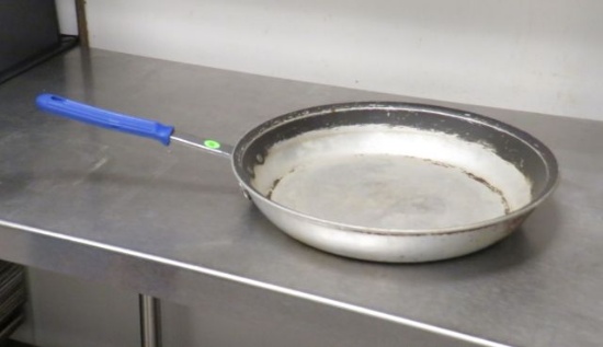 Wear Ever 14" diameter commercial fry pan