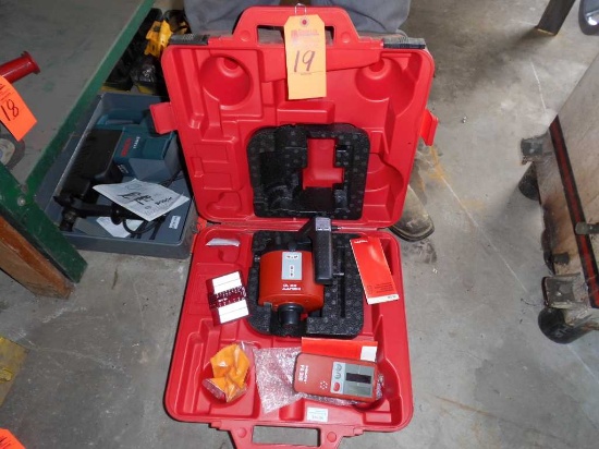 Hilti PR10 laser level w/case & measuring stick