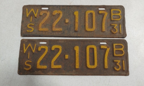 Wisconsin 1931 license plates- pair