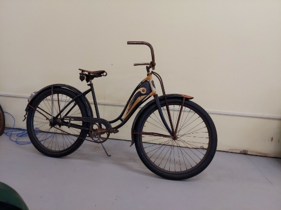 Pre-war Schwinn LaSalle /w hangin tank