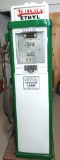 Bennett Sinclair gas pump restored