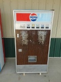 Pepsi vending machine,veneer front