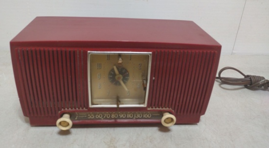 General Electric Bakolite Clock Radio