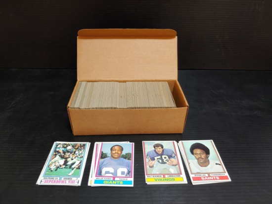 1974 Box of Topps Football cards