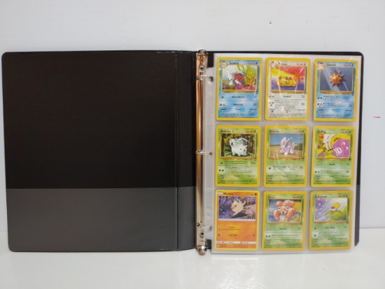 25pgs/225 Pokemon cards with binder