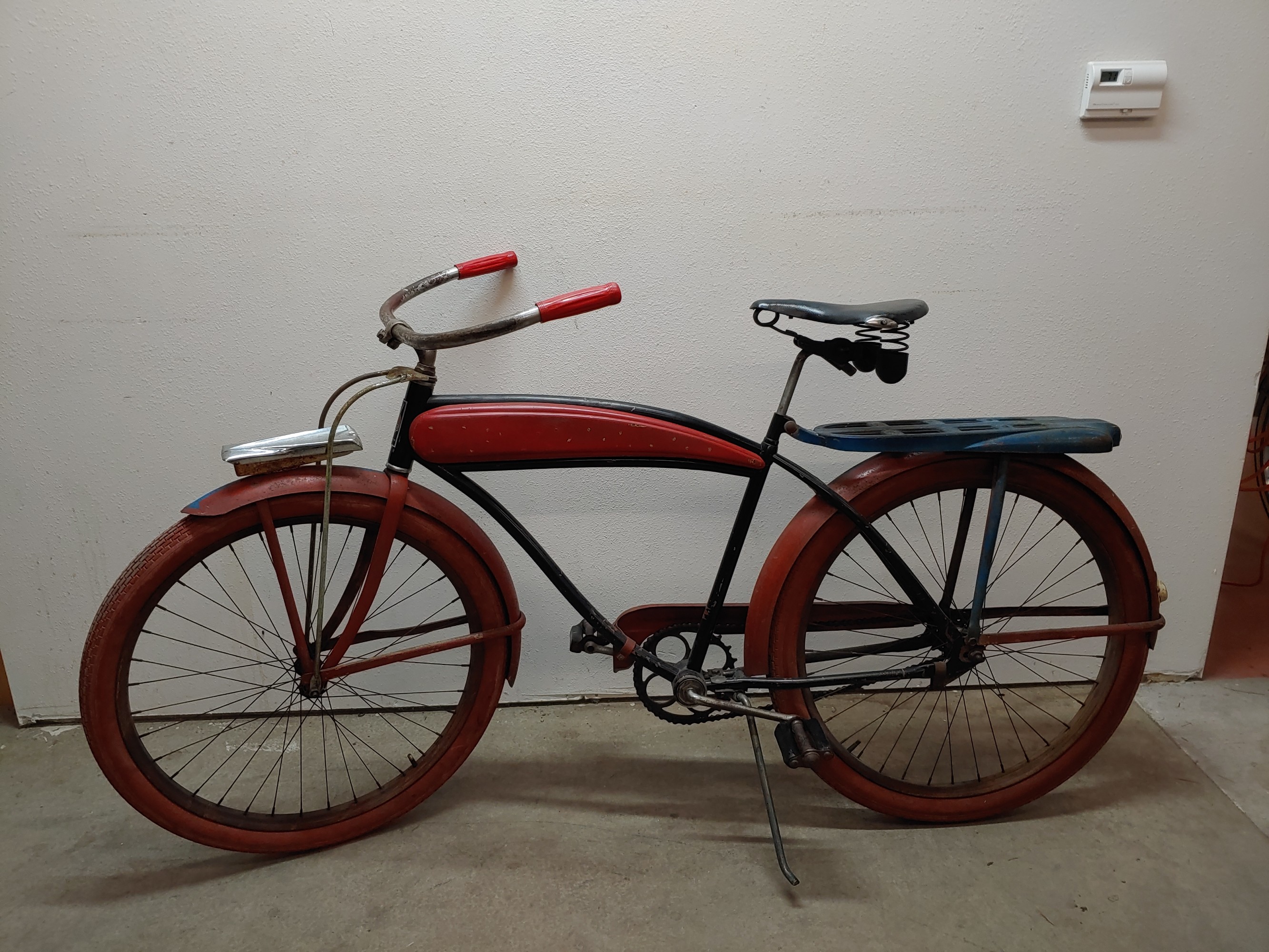 Pre War JC Higgins Sears skip tooth tank bike | Proxibid