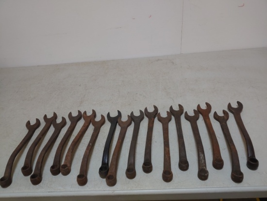16 Ford Wrenches,