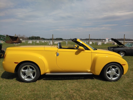 2004 CHEVROLET SSR