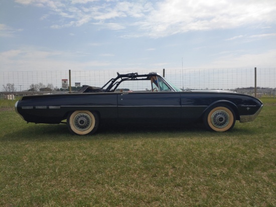 1962 FORD Thunderbird