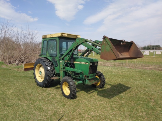 JD 1050 tractor